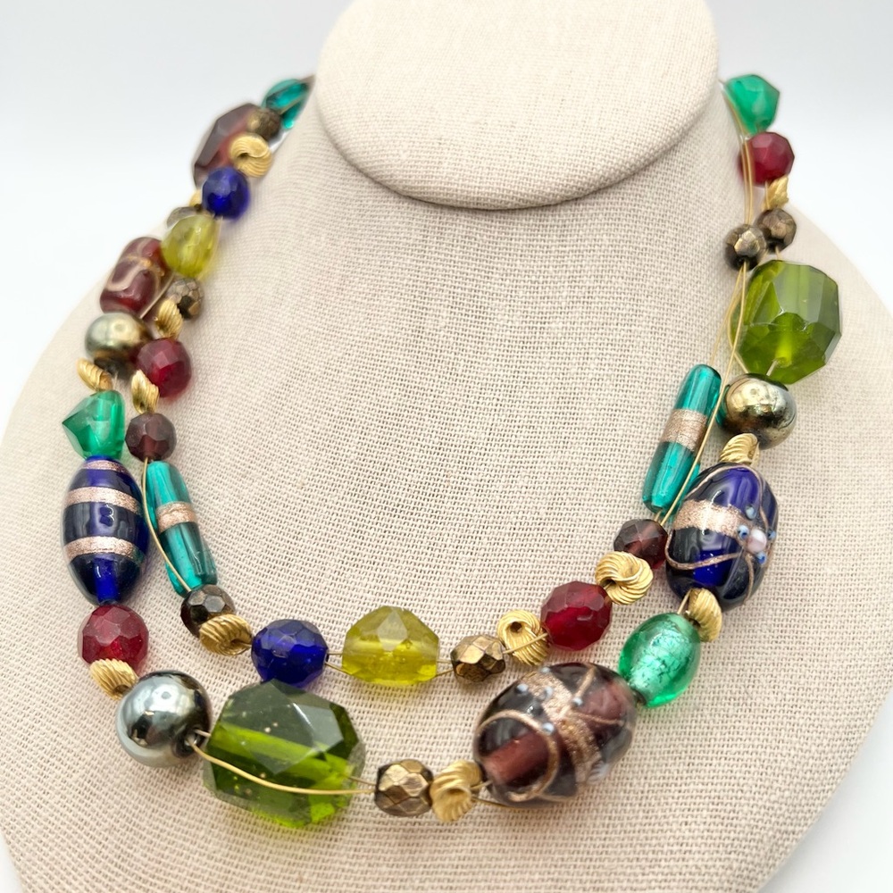CHICOS BEADED NECKLACE